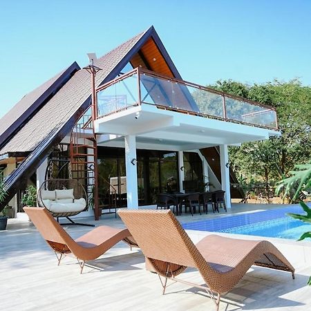 Redwood Cabin Bolinao Dış mekan fotoğraf