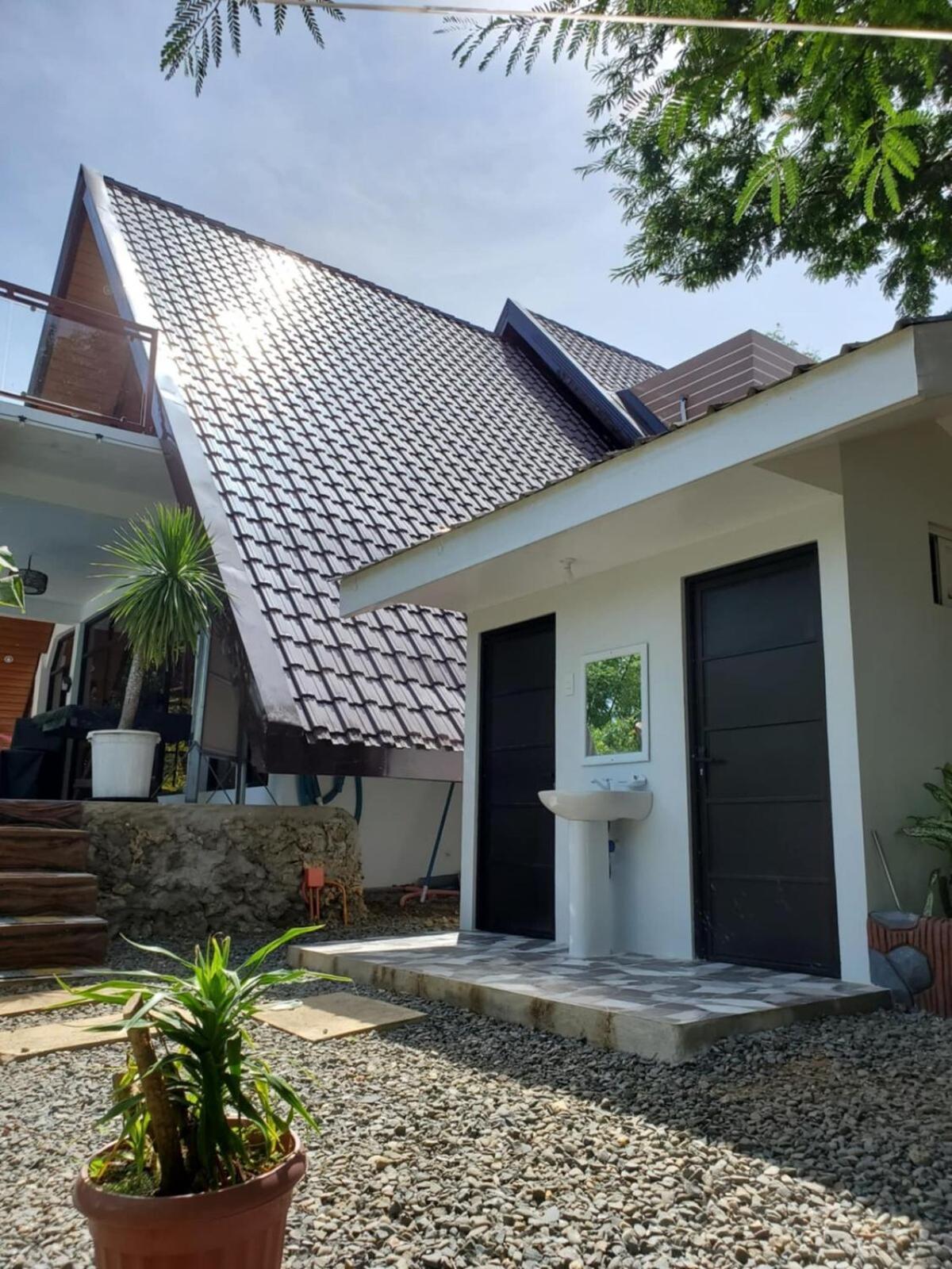 Redwood Cabin Bolinao Dış mekan fotoğraf