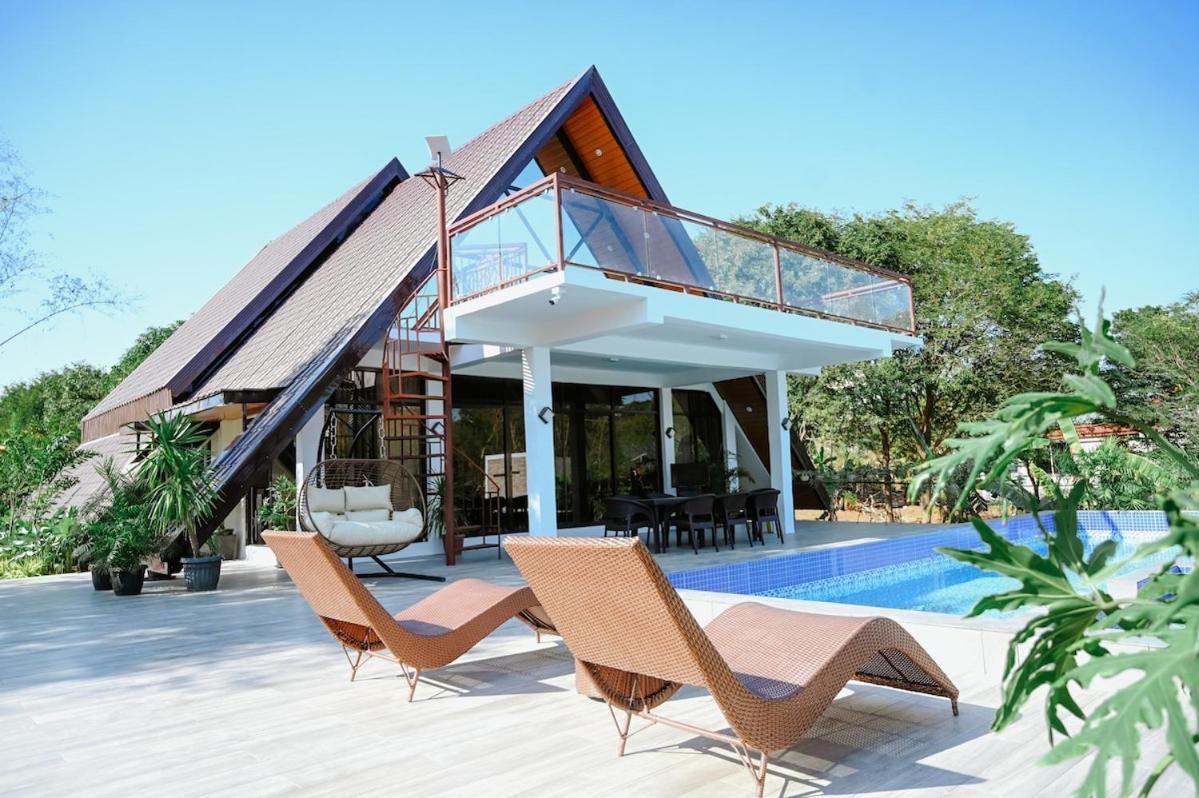 Redwood Cabin Bolinao Dış mekan fotoğraf